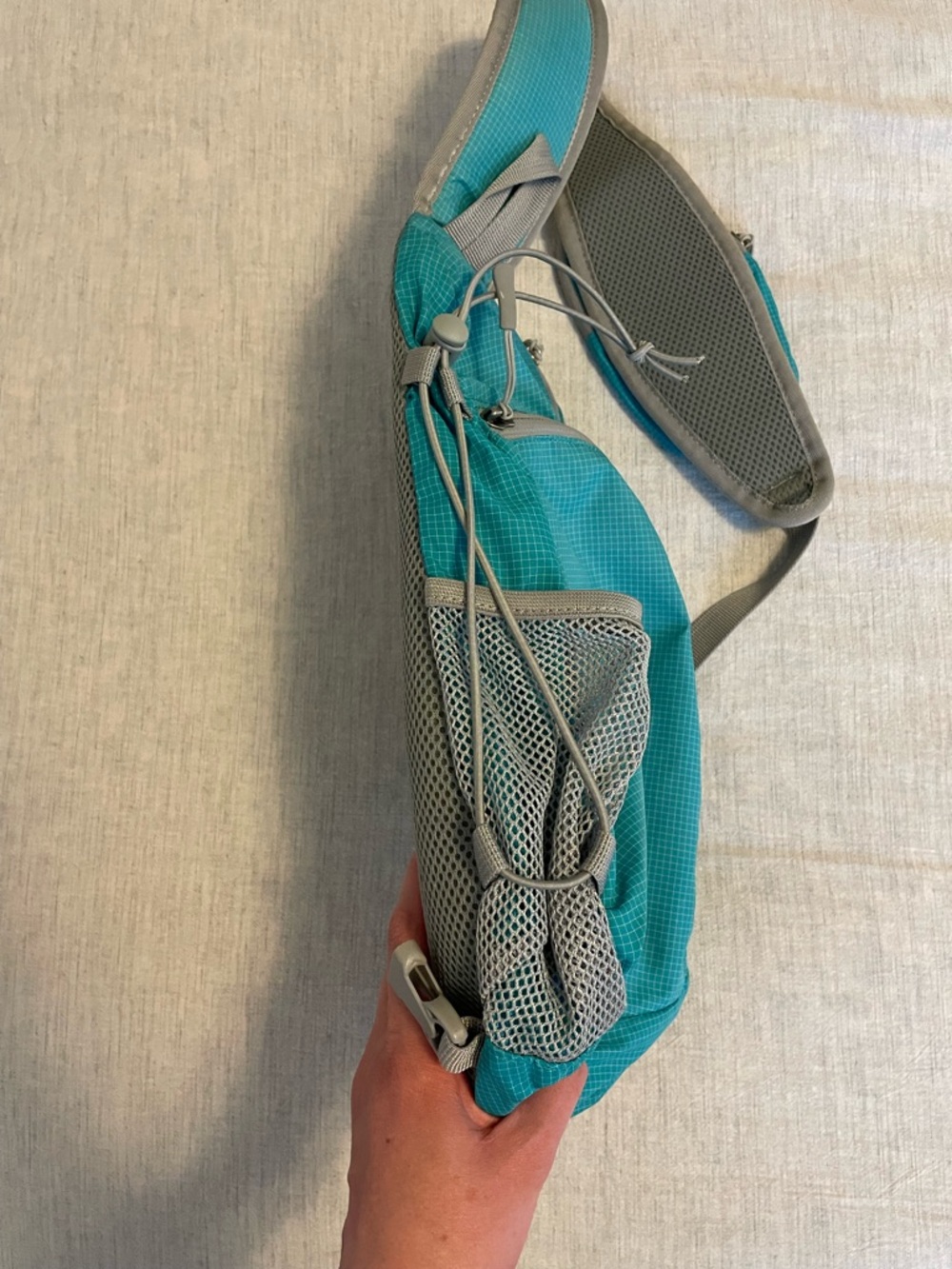 Eddie Bauer - Turquoise Grid Sling Bag - Picture 7 of 9